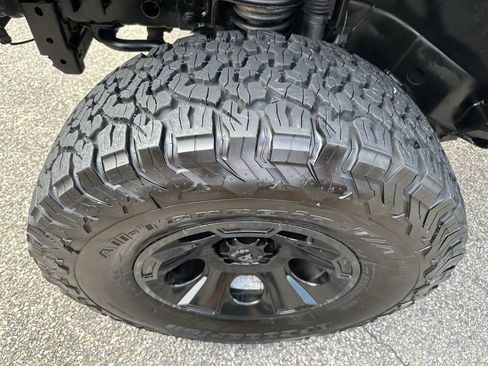 Used 2015 Jeep Wrangler Unlimited Sport w/ Quick Order Package 24S AWD/4WD image 19