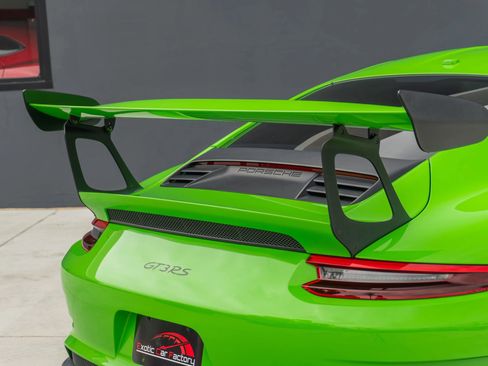 Used 2019 Porsche 911 GT3 RS RWD image 38