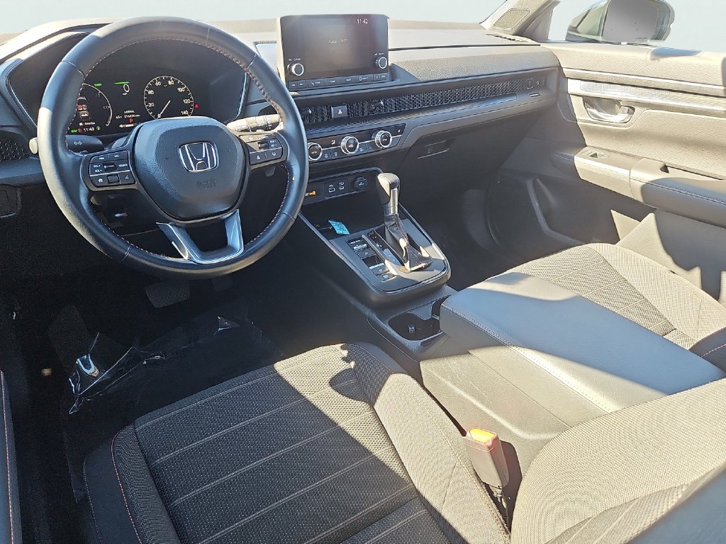 Used 2025 Honda CR-V Sport image 11