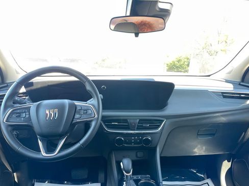 Used 2025 Buick Encore GX Preferred FWD image 12