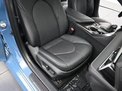 Used 2023 Toyota Camry XSE w/ Navigation Package FWD image 10