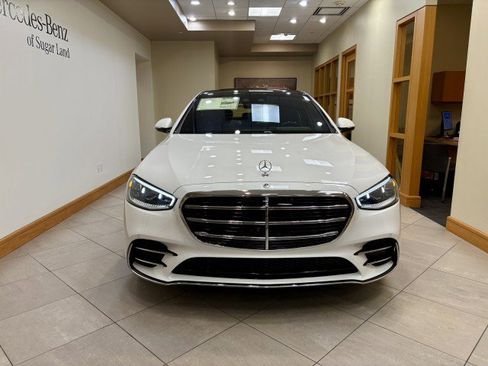 New 2026 Mercedes-Benz S 580 4MATIC Sedan image 2