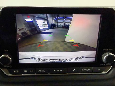 Certified 2025 Nissan Rogue S AWD/4WD image 18
