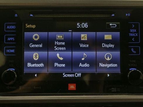 Used 2017 Toyota Tacoma Limited image 28