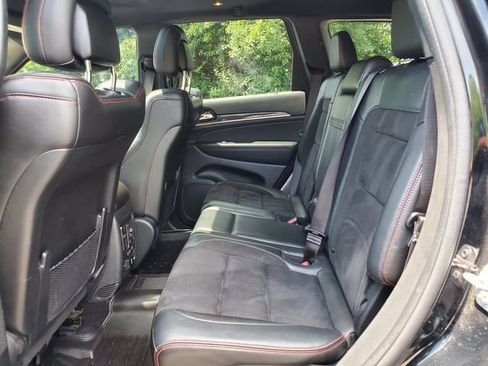 Used 2021 Jeep Grand Cherokee Trailhawk AWD/4WD image 10
