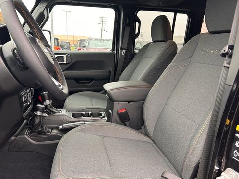 Certified 2024 Jeep Wrangler Sahara image 20