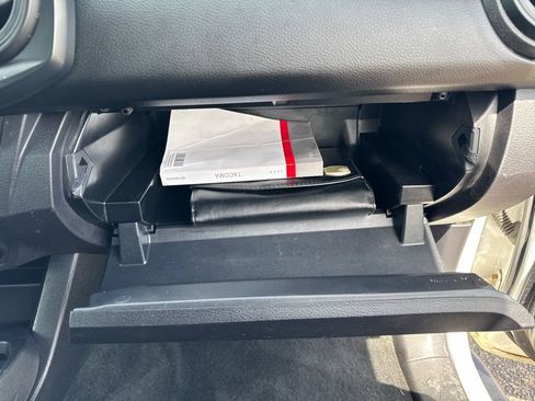 Used 2020 Toyota Tacoma SR image 19