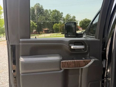 Used 2022 GMC Sierra 2500 Denali AWD/4WD image 19