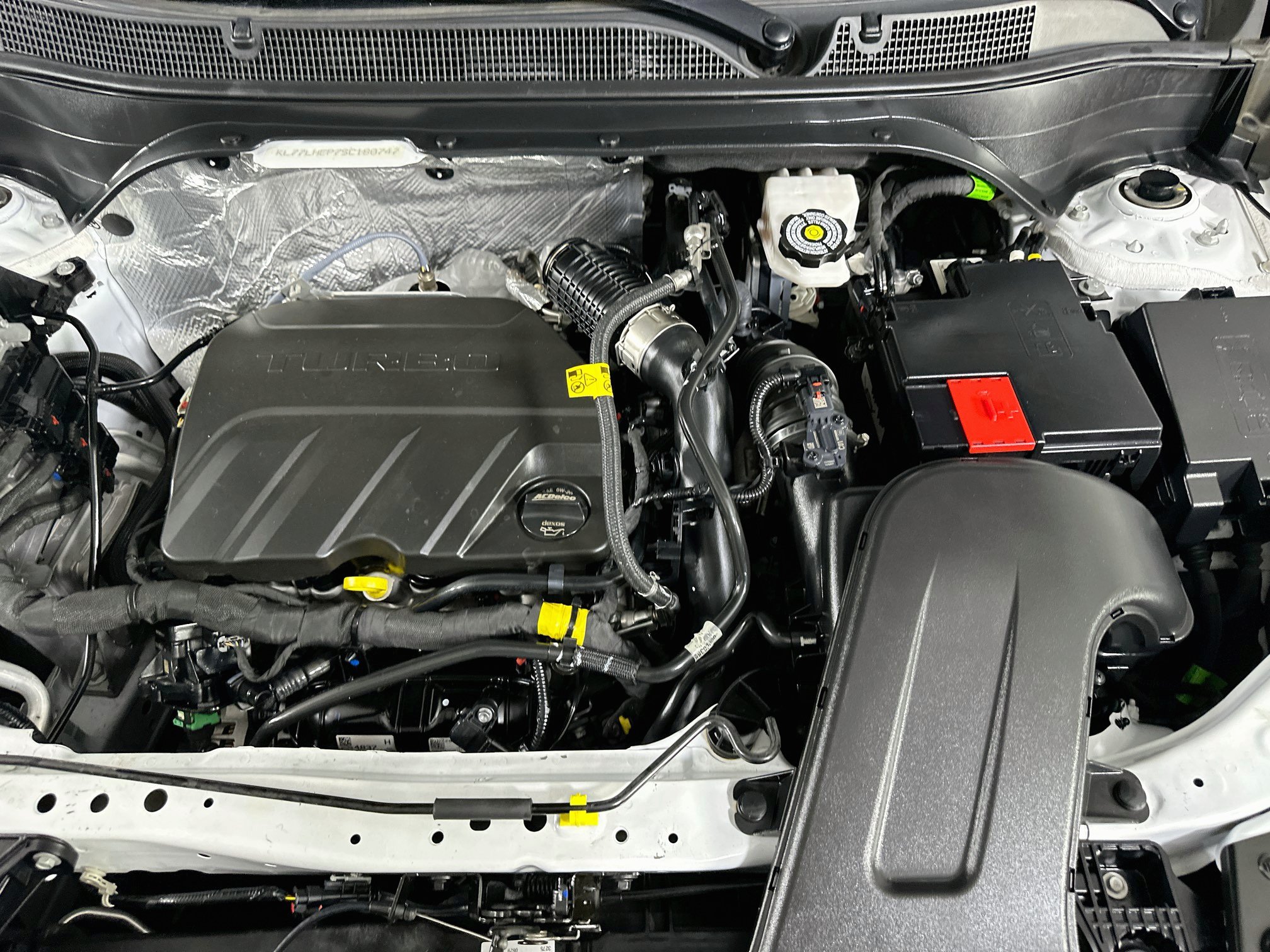 Used 2025 Chevrolet Trax LT FWD image 30