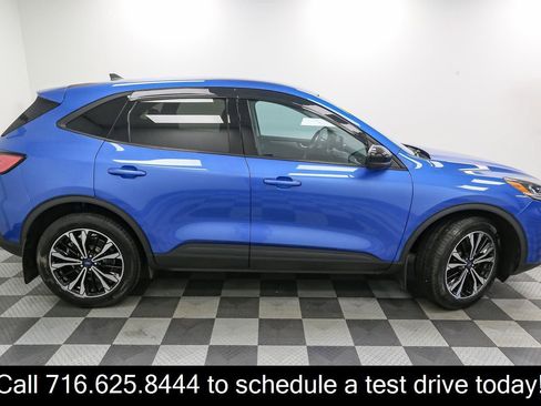 Used 2021 Ford Escape SE w/ SE Sport Appearance Package AWD/4WD image 7