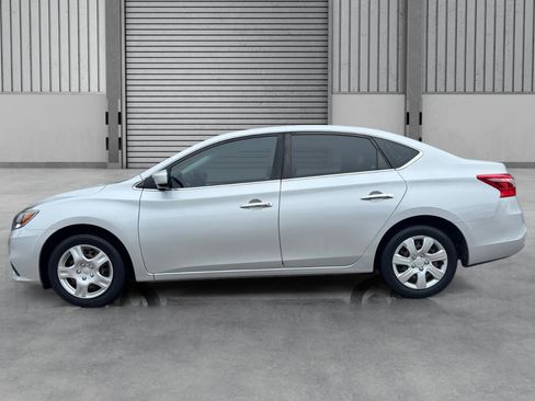 Used 2018 Nissan Sentra S FWD image 30