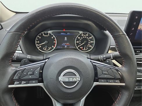Used 2025 Nissan Altima 2.5 SR w/ SR Premium Package FWD image 24