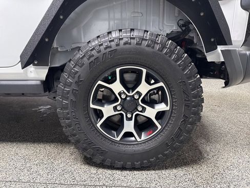 Used 2021 Jeep Wrangler Unlimited Rubicon image 18