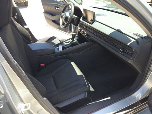 Certified 2024 Honda Accord EX image 28