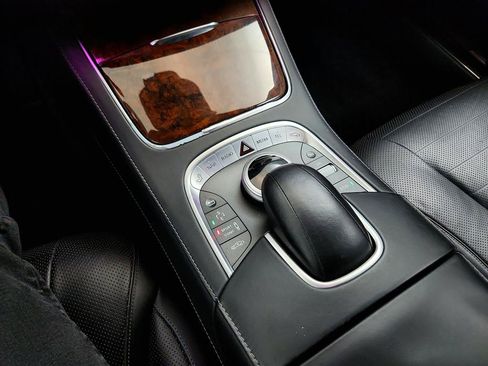 Used 2014 Mercedes-Benz S 550 Sedan image 19