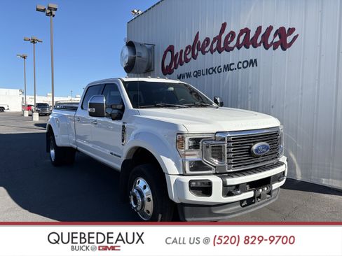 Used 2020 Ford F450 Platinum w/ FX4 Off-Road Package image 2