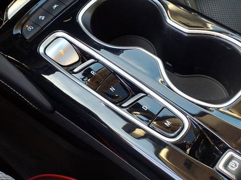 Used 2023 Buick Envision Essence w/ Sport Touring Package image 15