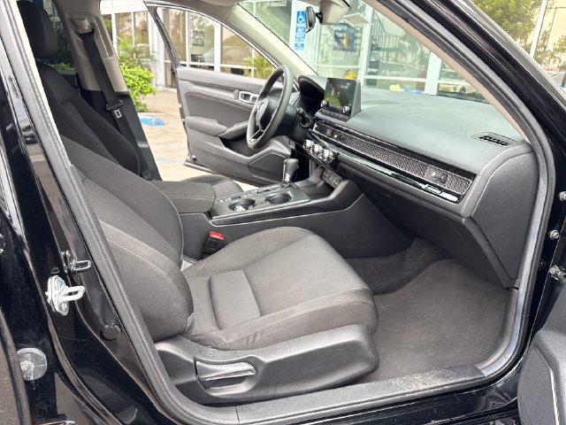 Used 2025 Honda Civic LX image 31