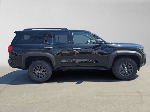Certified 2026 Toyota 4Runner SR5 AWD/4WD image 2