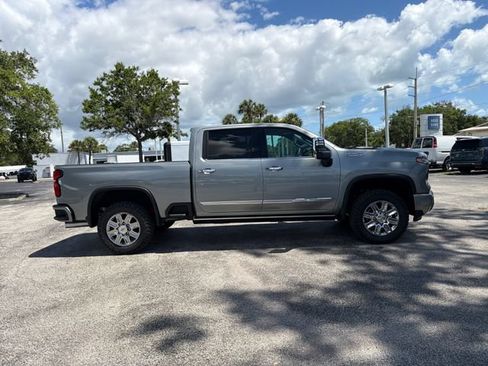 New 2026 Chevrolet Silverado 2500 High Country w/ High Country Premium Package AWD/4WD image 17