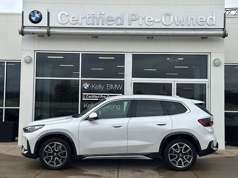 Certified 2025 BMW X1 xDrive28i w/ Premium Package image 6