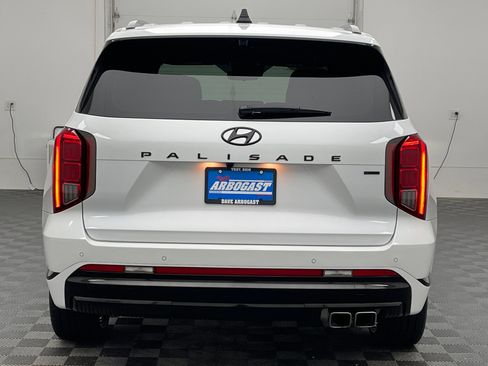 Used 2024 Hyundai Palisade Calligraphy AWD/4WD image 11