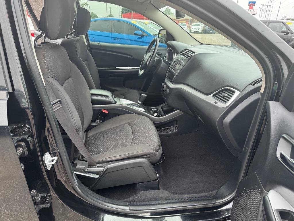 Used 2017 Dodge Journey SXT w/ Premium Group FWD image 15