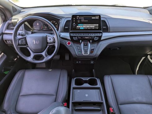 Used 2025 Honda Odyssey Sport-L image 17