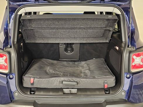 Used 2017 Jeep Renegade Limited AWD/4WD image 22