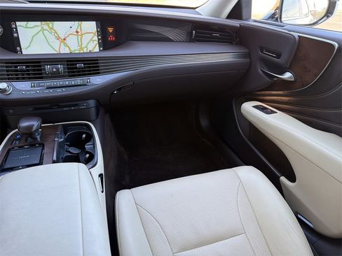 Used 2018 Lexus LS 500 image 26