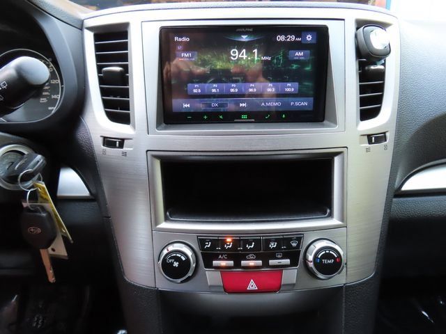 Used 2013 Subaru Outback 2.5i AWD/4WD image 18