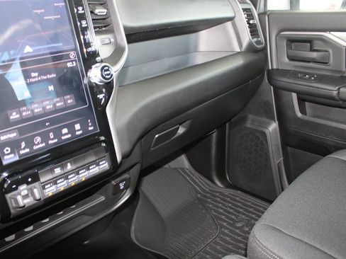 Used 2025 RAM 3500 Tradesman RWD image 34