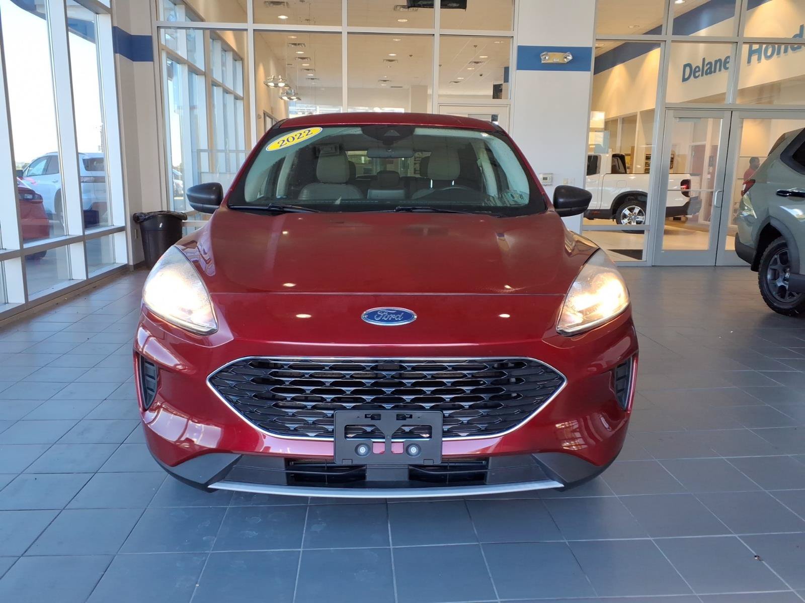Used 2022 Ford Escape SE w/ Convenience Package AWD/4WD image 3