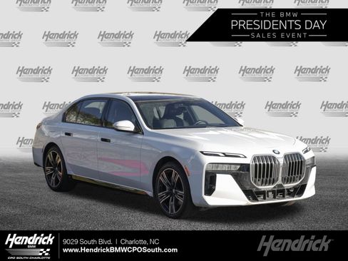 Used 2023 BMW 760i xDrive image 1
