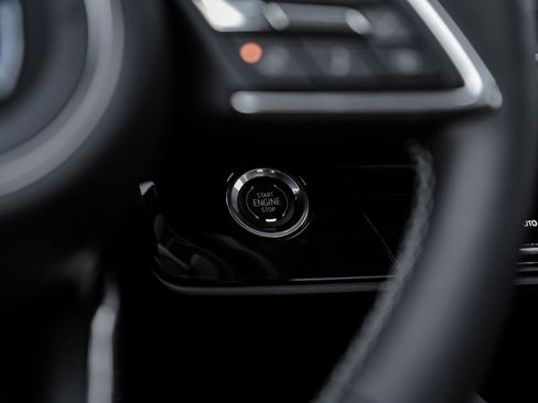 New 2025 Buick Envision Sport Touring image 32