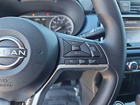 Used 2025 Nissan Versa SV w/ Trunk Package image 17