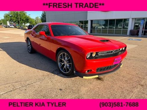 Used 2022 Dodge Challenger GT image 1