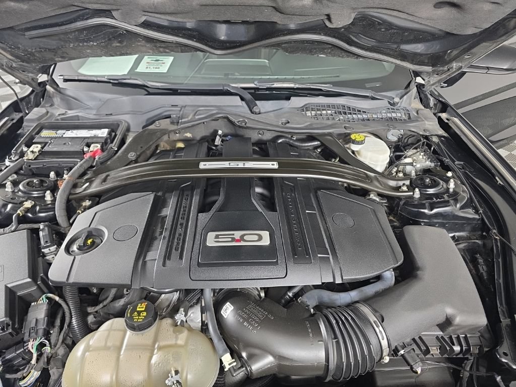 Used 2021 Ford Mustang GT Premium w/ Black Accent Package RWD image 9
