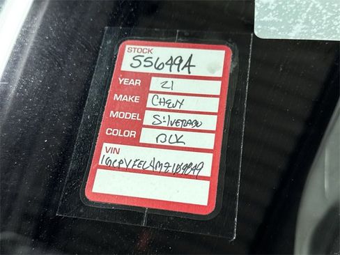 Used 2021 Chevrolet Silverado 1500 LT Trail Boss w/ Convenience Package II image 30