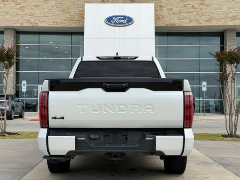 Used 2024 Toyota Tundra Platinum AWD/4WD image 22
