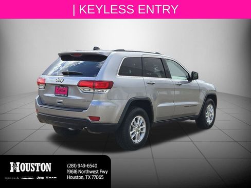 Used 2020 Jeep Grand Cherokee Laredo image 4