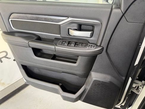 Used 2024 RAM 2500 Big Horn AWD/4WD image 13