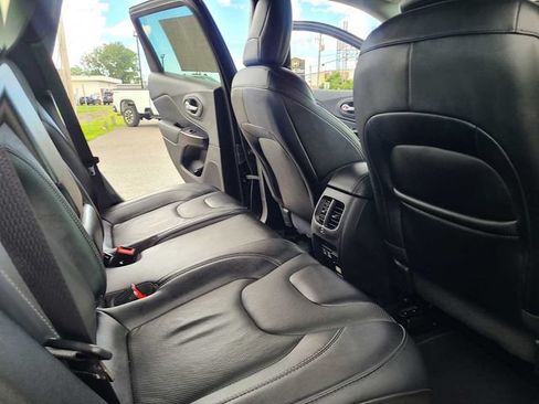 Used 2023 Jeep Cherokee Altitude Lux AWD/4WD image 20