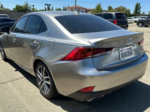 Used 2018 Lexus IS 300 w/ Accessory Package 2 RWD image 4
