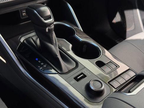 Used 2022 Toyota Highlander Platinum AWD/4WD image 24