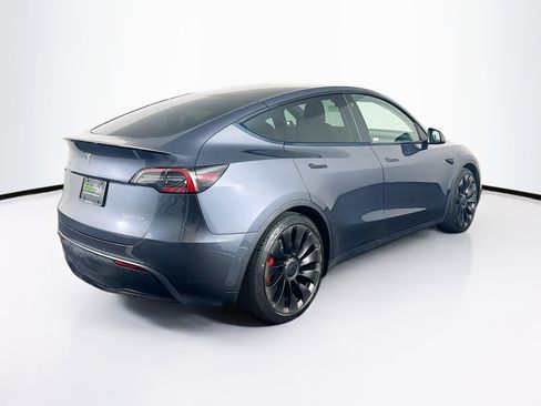 Used 2022 Tesla Model Y Performance image 9