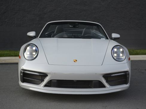 Certified 2024 Porsche 911 Carrera 4S image 10