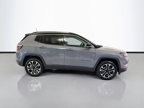 Used 2022 Jeep Compass Limited AWD/4WD image 8