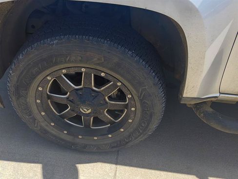 Used 2015 Chevrolet Colorado LT RWD image 9