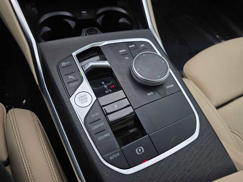 Used 2023 BMW 330i Sedan w/ Premium Package image 35
